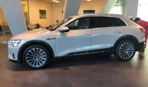 Audi e-Tron bất ngờ xuất hiện tại Việt Nam