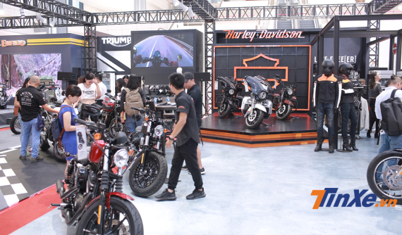 Harley-Davidson, Triumph, Royal Enfield toả sáng tại Vietnam Auto Expo 2019