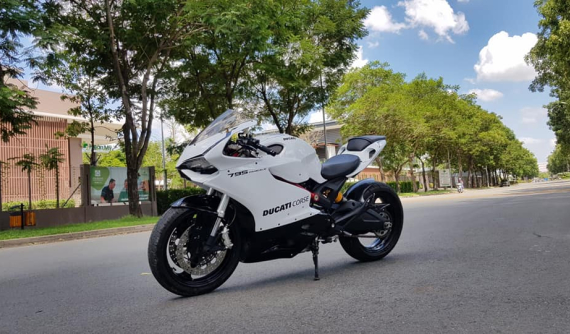 Thợ Việt Nam biến Monster 795 thành Ducati 795 Panigale đẹp không tì vết