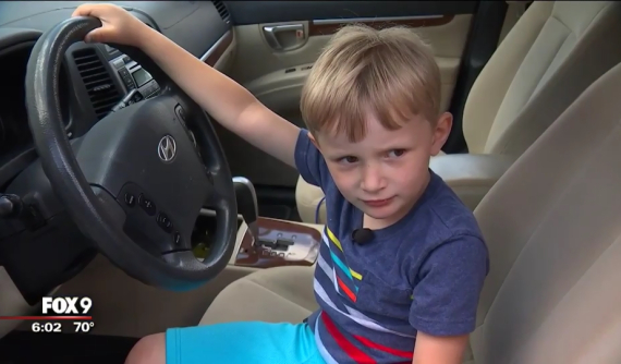 Kinh ngạc trước cậu bé 4 tuổi ăn trộm Hyundai Santa Fe của ông nội để đi... mua kẹo