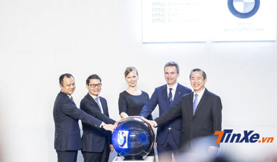 Tổ hợp showroom BMW - BMW Motorrad - MINI chính thức được khai trương tại thành phố Hồ Chí Minh