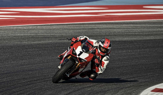 Các trang bị đặc biệt trên siêu mô tô Ducati Panigale V4 25 Anniversario 916 sắp ra mắt có gì đặc sắc?
