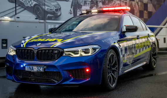 BMW M5 Competition là chiếc xe cảnh sát khiến các tên tội phạm sợ xanh mặt