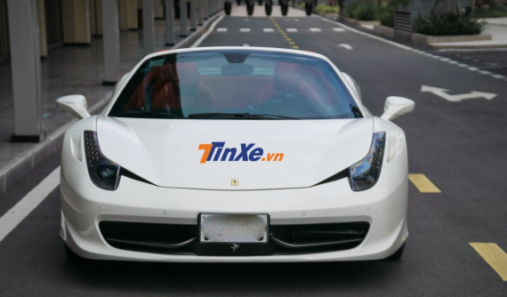 Mới mua siêu xe Ferrari 458 Spider, cô gái trẻ 9X tại Sài thành nhanh chóng đóng trang cá nhân vì quá sốc
