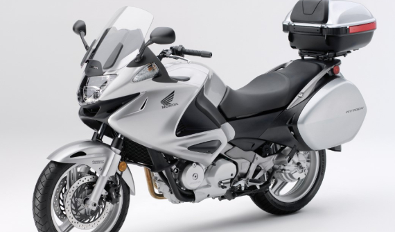 Xe Touring Honda NT sắp hồi sinh với trang bị động cơ xylanh đôi của Africa Twin