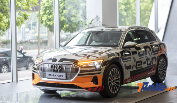 Đánh giá nhanh Audi e-Tron - ô tô điện tràn ngập công nghệ và an toàn mới đến Việt Nam