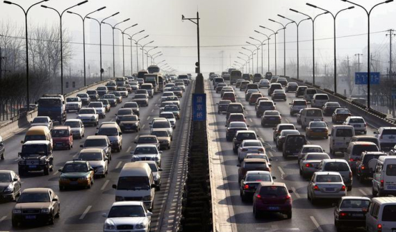 Thị trường xe Trung Quốc xuống dốc, Jaguar và các thương hiệu hạng sang mất đi "phao cứu sinh"