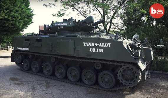 Khám phá chiếc Tank Limo dài 6,7 mét và nặng 17,5 tấn độc nhất vô nhị trên đời