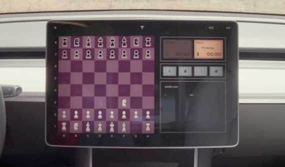 Tesla cập nhật thêm Cờ vua vào danh sách các game có thể chơi trên xe của họ