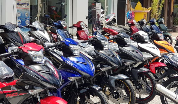 Tháng ngâu, hàng loạt mẫu xe máy Yamaha giảm giá mạnh so với niêm yết