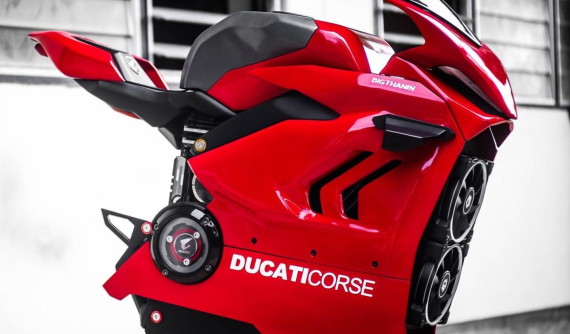 Đây là bộ máy tính mang diện mạo của siêu mô tô Ducati Panigale V4R đẹp hớp hồn người nhìn