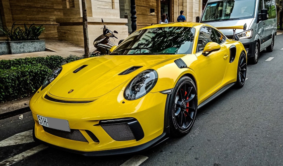 Sau tất cả, siêu xe Porsche 911 GT3 RS đời 2019 đầu tiên cập bến tại Việt Nam đã có biển số