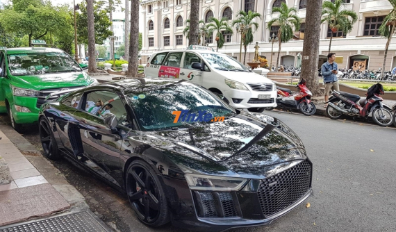 Để mua Ferrari 488 Spider, Cường "Đô-la" bán lại siêu xe Audi R8 V10 PLus