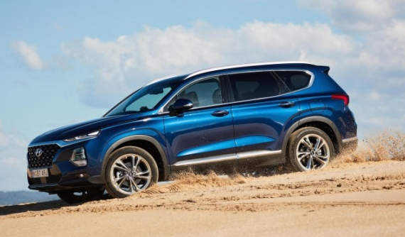 10 mẫu ô tô bán chạy nhất Việt Nam tháng 7/2019: Toyota Vios vẫn thống trị, Hyundai Santa Fe lần đầu lọt top