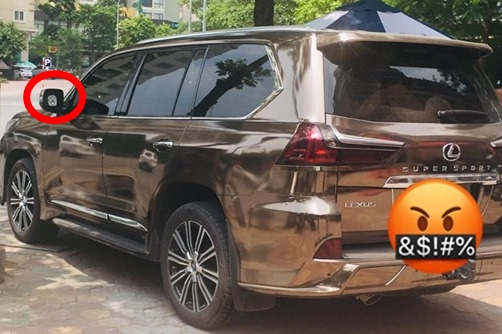 Hà Nội: "Chuyên cơ mặt đất" Lexus LX570 nổi bật với bộ áo crôm cũng bị kẻ gian vặt mặt gương