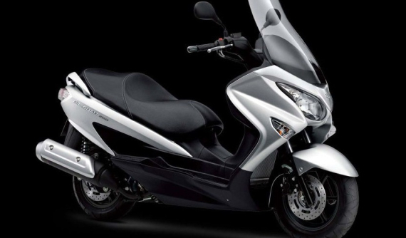 Suzuki phát triển xe ga Suzuki Burgman 180 cạnh tranh với Honda PCX 150 và Yamaha NMax 155