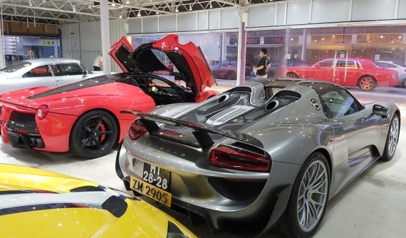 Dàn siêu xe hơn 500 tỷ đồng khoe dáng tại sự kiện ô tô ở Hồng Kông