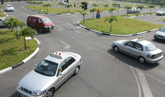 Cách đạt điểm tối đa trong bài thực hành thi bằng lái xe B2