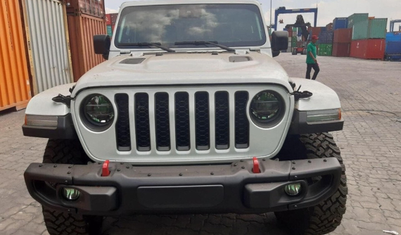 “Của lạ” Jeep Gladiator Rubicon 2020 bất ngờ cập cảng Việt