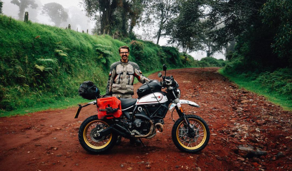 Chiếc Ducati Scrambler Desert Sled nổi tiếng với hành trình vòng quanh thế giới bất ngờ bị... "nhảy" mất