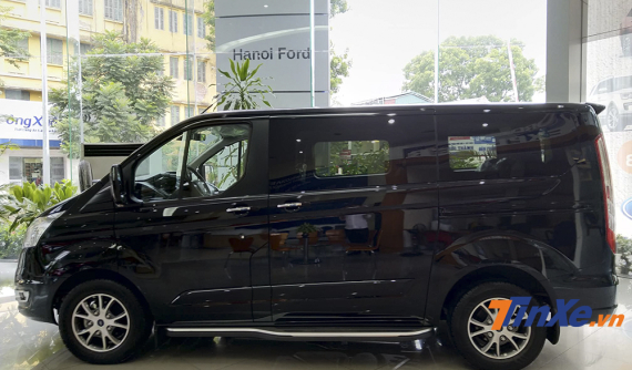 "Tiểu Transit" Ford Tourneo về đại lý với giá dự kiến hơn 800 triệu đồng, phả sức nóng lên Kia Sedona