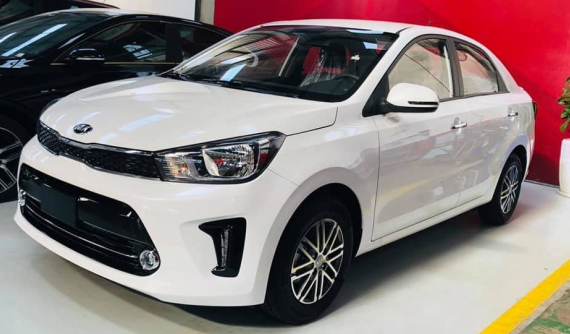 Sedan giá rẻ Kia Soluto xuất hiện tại đại lý, sẵn sàng cho ngày ra mắt