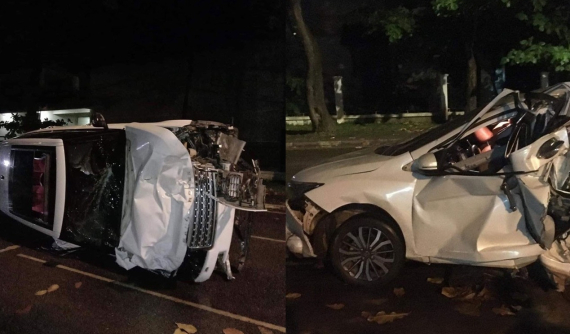 Range Rover biển "tứ quý 8" lật nghiêng sau khi tông bẹp dúm Honda City