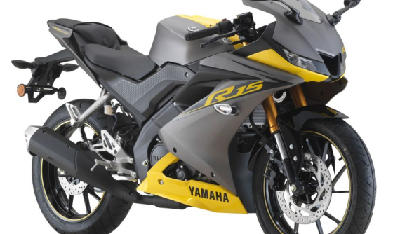 Sport bike Yamaha R15 mới với màu Xám Vàng tuyệt đẹp