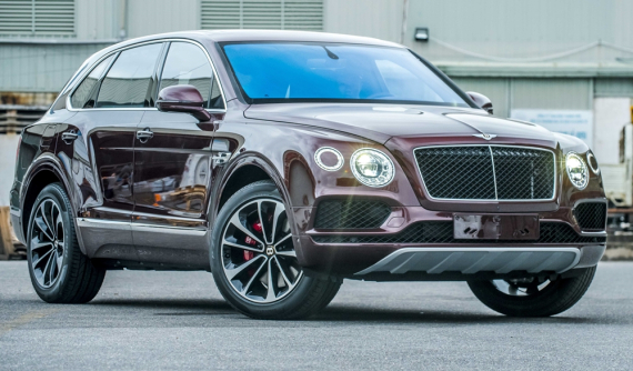 SUV siêu sang Bentley Bentayga V8 thứ 2 về Việt Nam mang đậm tính cá nhân hoá của chủ nhân