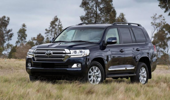 Khan hàng, Toyota Land Cruiser bị đại lý “thét” giá phụ kiện mua kèm tới cả trăm triệu đồng
