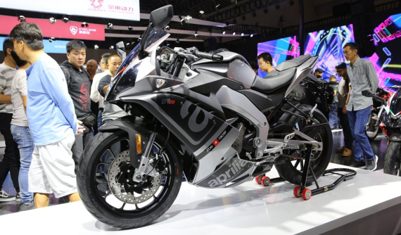 Aprilia bất ngờ ra mắt sport bike 250cc mới mang tên Aprilia GPR250