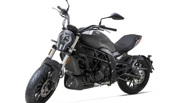 Benelli 502C và Benelli 150S 2019 ra mắt với giá khởi điểm 48 triệu đồng