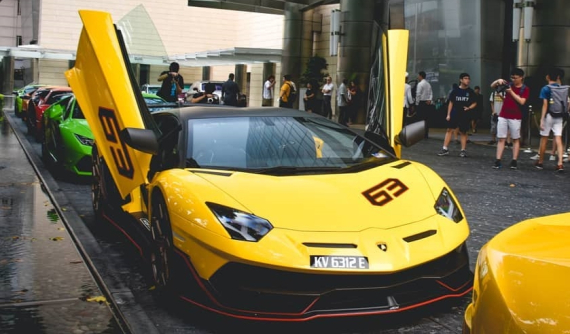 Dàn siêu xe Lamborghini của nhà giàu Malaysia kéo sang Singapore xem đua xe F1
