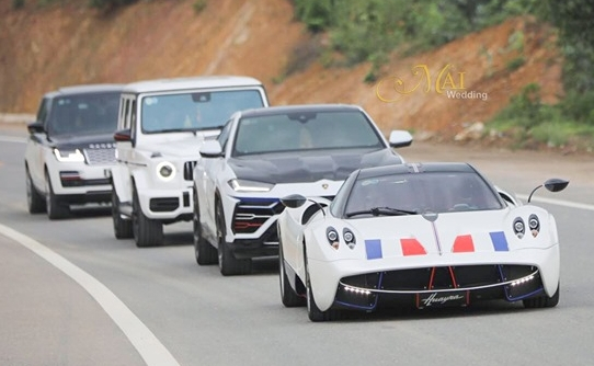Pagani Huayra cùng bộ 3 SUV "khủng" của Minh "Nhựa" di chuyển trên cao tốc La Sơn - Túy Loan hơn 13.000 tỷ đồng