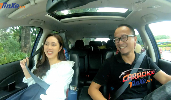 [Car-aoke with Star] Ca sĩ Bảo Trâm - bà bầu dễ thương hát cực "sung" trong ô tô