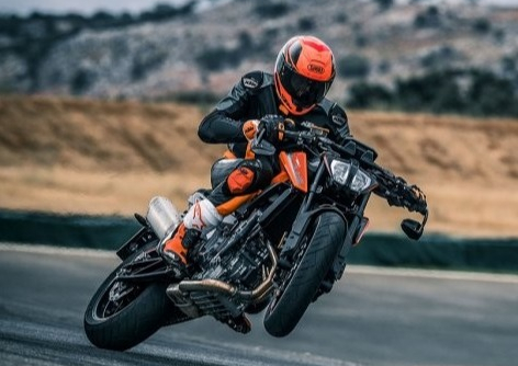 Dòng xe KTM 890 hoàn toàn mới sẽ có 4 mẫu xe khác nhau
