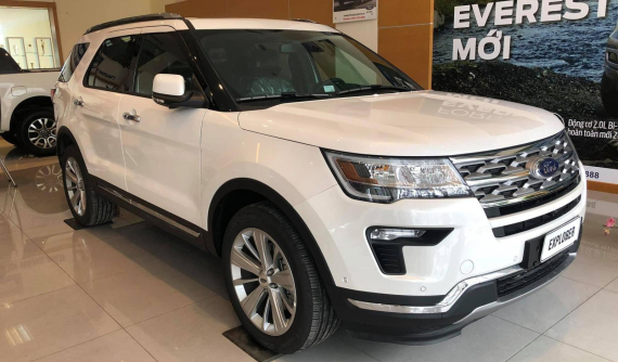 Nỗ lực đẩy mạnh doanh số, đại lý giảm giá Ford Explorer tới cả trăm triệu đồng