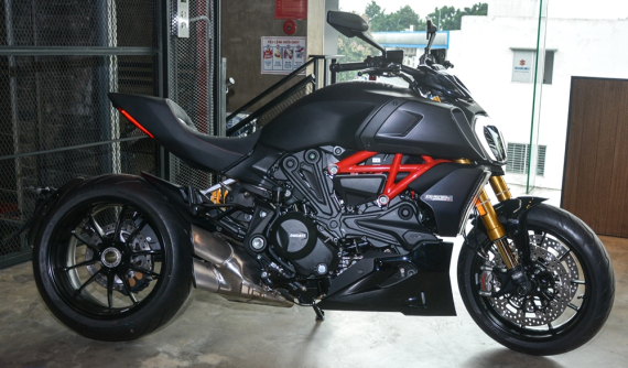 Đánh giá xe Ducati Diavel 1260S 2019 có giá 900 triệu đồng tại Việt Nam