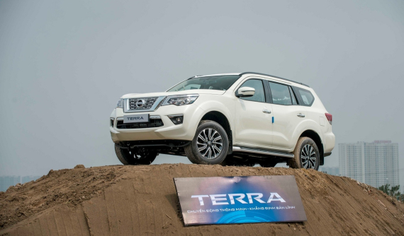 Tháng 10, Nissan Terra nhận ưu đãi lớn từ nhà sản xuất, giảm cao nhất tới 40 triệu đồng