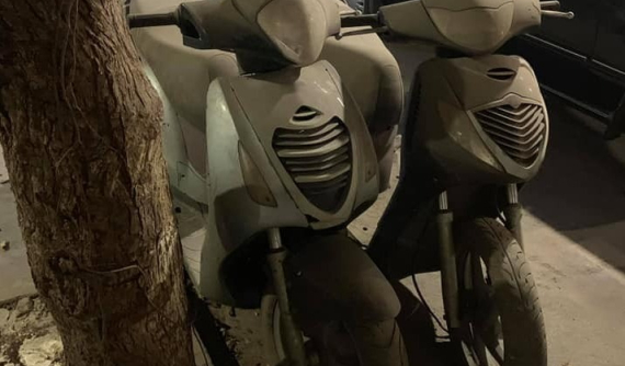 Biểu tượng dân chơi một thời Honda PS và Honda SH nhập Ý bị bỏ quên phơi bụi khiến nhiều người xót xa