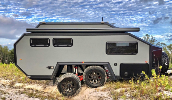 Bruder EXP-6 Expedition - Mẫu xe cắm trại có thể chinh phục mọi địa hình với giá 2,2 tỷ đồng