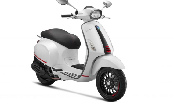 Vespa Sprint Carbon 2019 ra mắt với giá 105 triệu đồng
