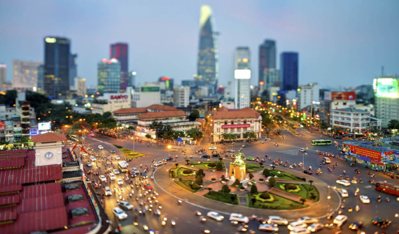 TP. Hồ Chí Minh chuẩn bị áp mức phí đăng ký ô tô cao ngang với Hà Nội