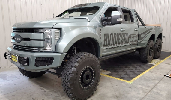 Ford F-550 Super Duty 6×6 "Indomitus" - Chiếc xe 6 bánh hầm hố được chào bán với giá 3,36 tỷ Đồng