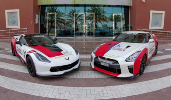 Không chỉ có siêu xe cảnh sát, Dubai còn có xe cứu thương Nissan GT-R và C7 Corvette Grand Sport