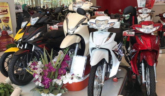 Doanh số xe máy tiếp tục giảm, thị trường phân chia hay người dân đã chuyển sang xe ô tô?