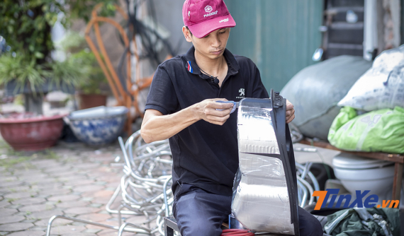 Chống nóng cho cốp xe tay ga với 100.000 đồng