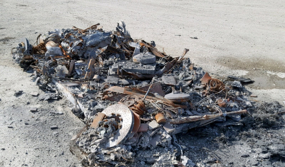 Kỳ lạ: siêu xe Ferrari 458 Spider "cháy thành tro" vẫn được rao bán