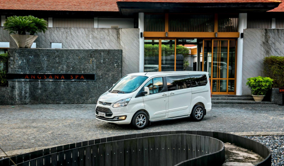 Ford Tourneo 2019: Tốt gỗ hơn tốt nước sơn