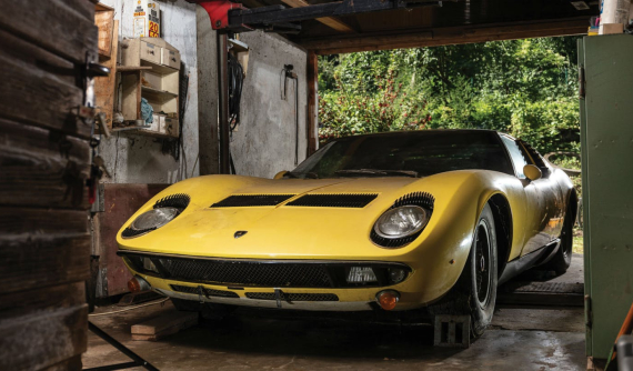 Siêu xe Lamborghini Miura bị bỏ rơi trong nông trại tìm thấy chủ mới với giá lên đến 37 tỷ đồng